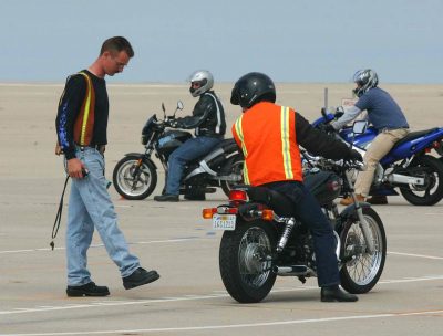 Assurance moto quel meilleur trarif pour les jeunes conducteurs de mot