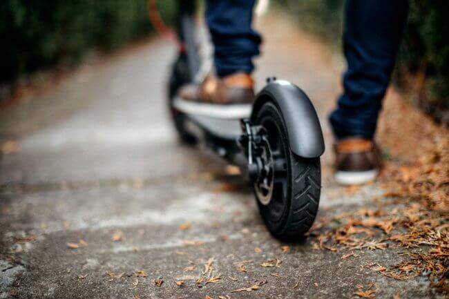 Assurance Trottinette : Tout ce que vous devez savoir sur les garanties et recours en cas d'accident